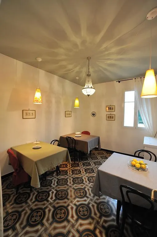 Gasthof Erasmo Rooms & Breakfast Finale Ligure Italien